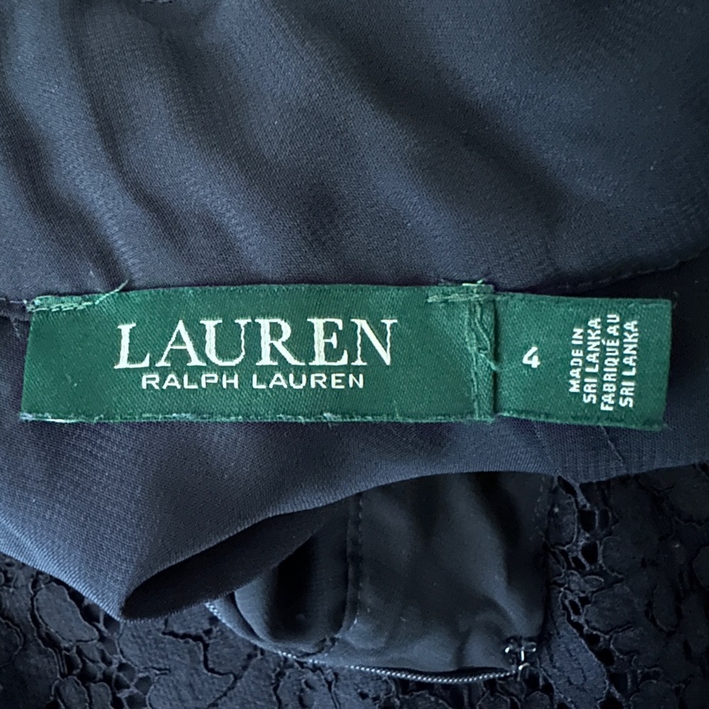 Lauren Ralph Lauren Women’s Navy Blue Lace Top Blouse Long Sleeve Mock Neck Sz 4 - Picture 2 of 9